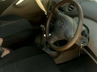 2005 Toyota Platz, серебристый, 400000 рублей, вид 5