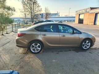 2012 Opel Astra J Рестайлинг, бежевый, 1080000 рублей, вид 2
