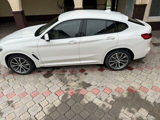 2019 BMW X4 20d II (G02), белый, 4460000 рублей, вид 2