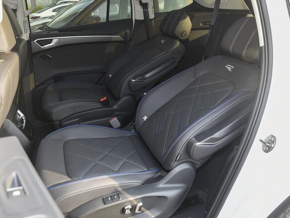 2026 Volkswagen Talagon I Рестайлинг, серебристый, 6260000 рублей - вид 17