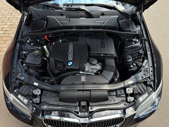 2011 BMW 3 серии 335xi V (E90/E91/E92/E93) Рестайлинг, чёрный, 3100000 рублей - вид 14