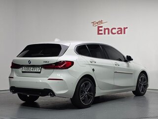 2020 BMW 1 серии 118d III (F40), белый, 2270000 рублей, вид 3