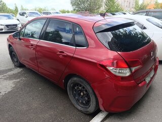 2012 Citroen C4 II, красный, 300000 рублей, вид 3
