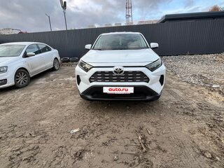 2020 Toyota RAV4 V (XA50), белый, 2799000 рублей, вид 1