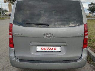 2018 Hyundai H-1 II Рестайлинг 2, серый, 2280000 рублей, вид 4
