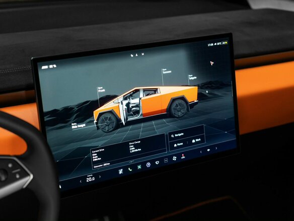 2024 Tesla Cybertruck Cyberbeast, оранжевый, 18500000 рублей - вид 23