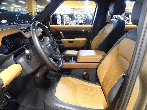 2023 Land Rover Defender 110 II, коричневый, 8455060 рублей - вид 3