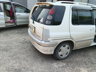 2000 Toyota Raum I, белый, 330000 рублей, вид 4