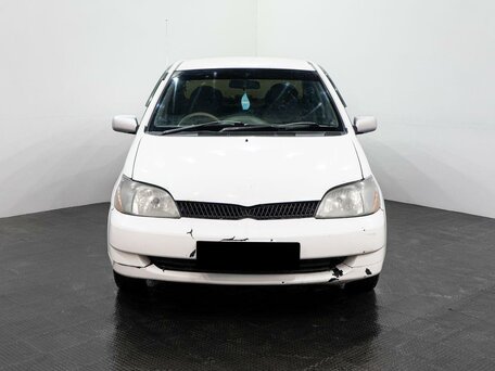 2001 Toyota Platz, белый, 250000 рублей, вид 2