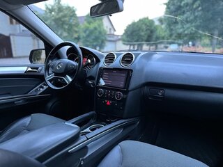 2009 Mercedes-Benz M-Класс 350 II (W164) Рестайлинг, чёрный, 1490000 рублей, вид 3