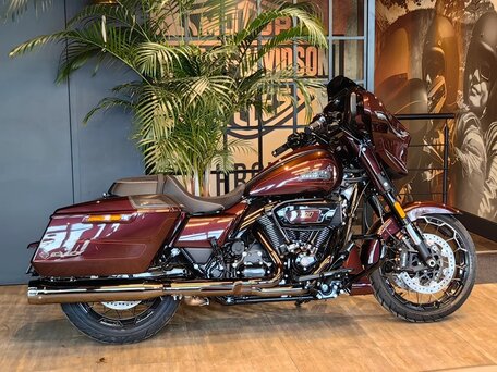 2024 Harley-Davidson CVO Street Glide, пурпурный, 4950000 рублей, вид 1
