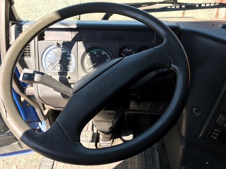 1995 Iveco EuroStar, синий, 600000 рублей, вид 2
