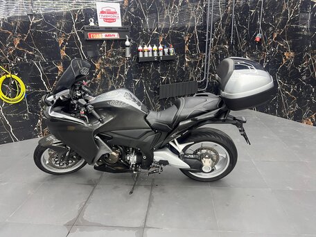 2012 Honda VFR 1200, чёрный, 1025000 рублей, вид 3