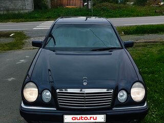 1997 Mercedes-Benz E-Класс 230 II (W210, S210), синий, 575000 рублей, вид 4