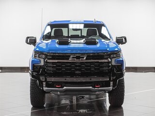 2024 Chevrolet Silverado ZR2 IV (T1XX) Рестайлинг, синий, 10590000 рублей, вид 3