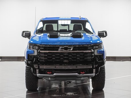 2024 Chevrolet Silverado ZR2 IV (T1XX) Рестайлинг, синий, 10590000 рублей, вид 3