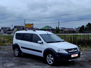 2018 Lada (ВАЗ) Largus Cross I, белый, 647000 рублей, вид 2