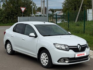 2017 Renault Logan II, белый, 800000 рублей, вид 2