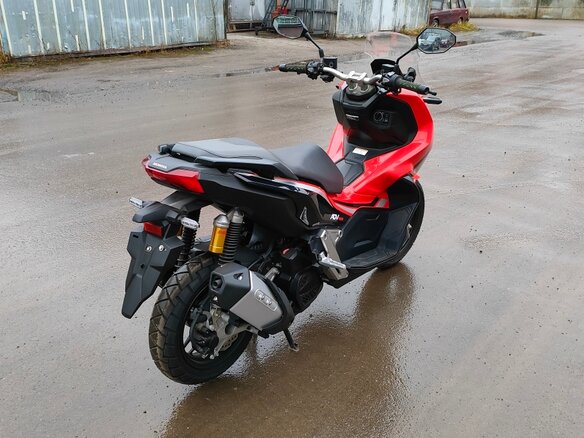 2020 Honda ADV150, красный, 399000 рублей - вид 4