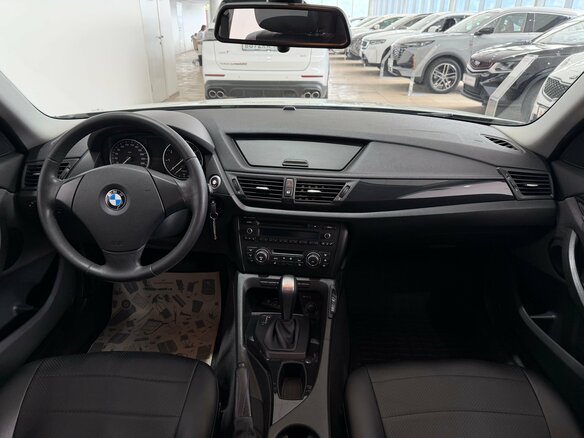 2012 BMW X1 18i I (E84), белый - вид 13