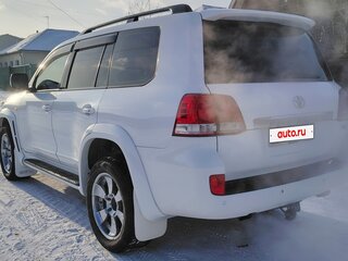 2010 Toyota Land Cruiser 200 Series, белый, 3000000 рублей, вид 3