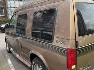 2000 GMC Safari II, белый, 1150000 рублей, вид 2
