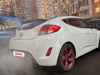 2013 Hyundai Veloster I, белый, 900000 рублей, вид 3