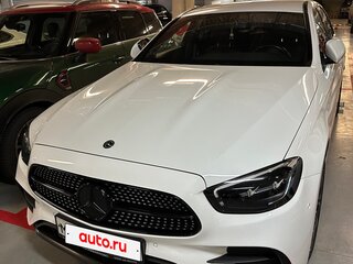 2020 Mercedes-Benz E-Класс 200 V (W213, S213, C238) Рестайлинг, белый, 3790000 рублей, вид 3