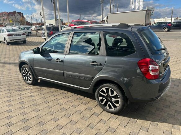 2026 Lada (ВАЗ) Granta Cross I Рестайлинг, серый, 1216000 рублей - вид 5