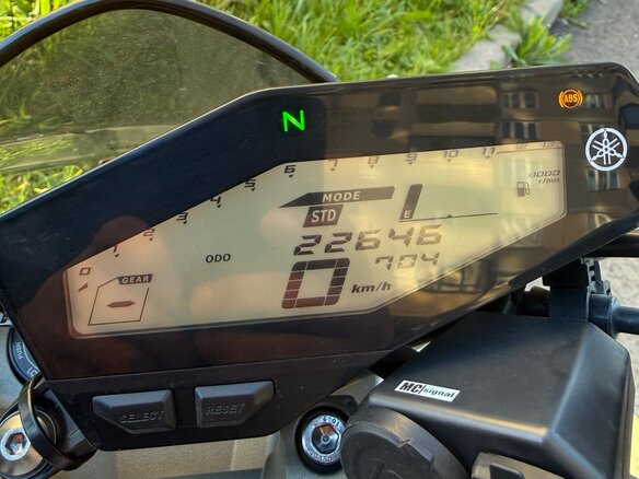 2014 Yamaha MT-09 (FZ-09), фиолетовый - вид 3