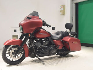 2019 Harley-Davidson Street Glide, красный, 1900000 рублей, вид 4