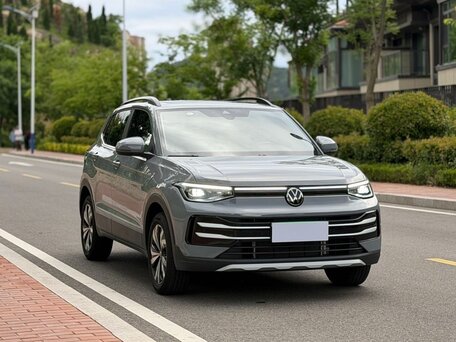 Volkswagen Tharu XR
