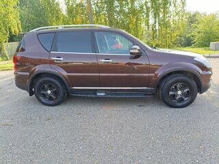 2014 SsangYong Rexton III, коричневый, 1200000 рублей, вид 3