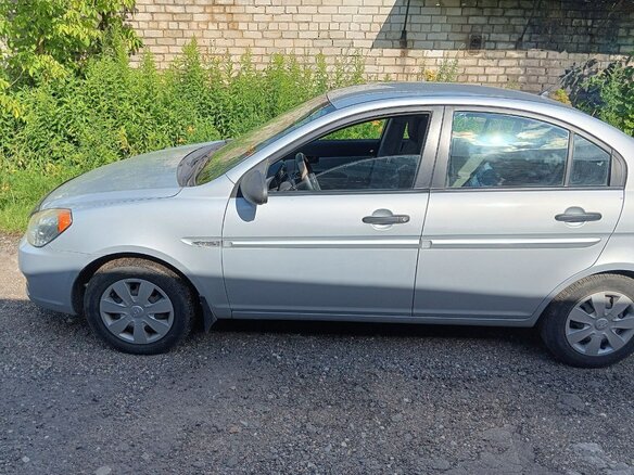 2008 Hyundai Verna II, серебристый - вид 4