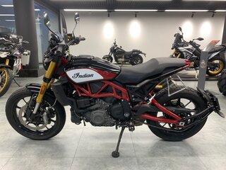 2019 Indian FTR 1200, чёрный, 1100000 рублей, вид 2