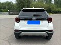 2023 Toyota Yaris L X XP150 Рестайлинг, белый, 1420000 рублей - вид 4