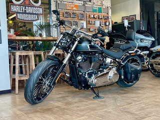2023 Harley-Davidson Breakout, чёрный, 2750000 рублей, вид 3