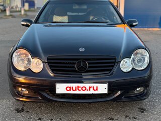2003 Mercedes-Benz C-Класс 180 II (W203), чёрный, 600000 рублей, вид 4