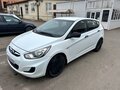 2013 Hyundai Solaris I, белый, 800000 рублей - вид 1