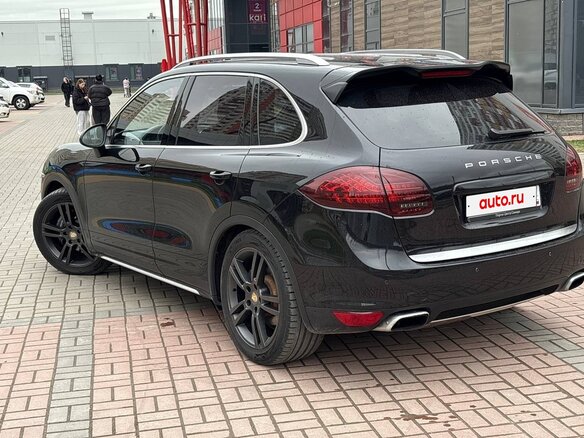 2014 Porsche Cayenne Diesel II (958), чёрный, 2400000 рублей - вид 7