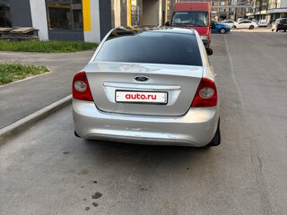 2010 Ford Focus II Рестайлинг, серебристый, 330000 рублей, вид 5
