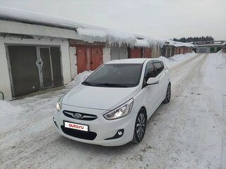 2014 Hyundai Solaris I, белый, 900000 рублей, вид 3