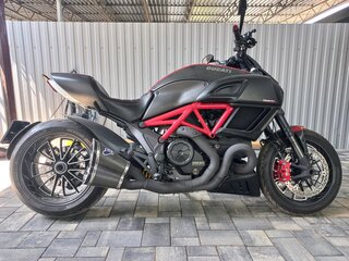 Ducati Diavel Carbon