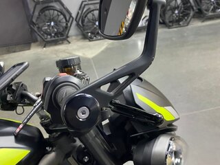 2020 Triumph Street Triple, чёрный, 1100000 рублей, вид 5