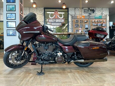 2024 Harley-Davidson CVO Street Glide, коричневый, 4950000 рублей, вид 3