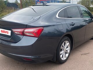 2019 Chevrolet Malibu IX Рестайлинг, серый, 1565000 рублей, вид 5
