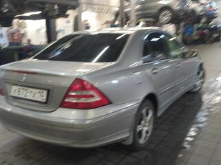 2006 Mercedes-Benz C-Класс 200 II (W203) Рестайлинг, серый, 560000 рублей, вид 3