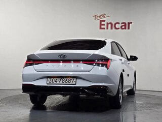 2022 Hyundai Avante VII, белый, 1650000 рублей, вид 4