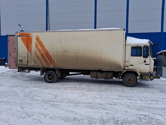 1994 MAN M 90, бежевый, 850000 рублей - вид 1