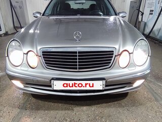 2004 Mercedes-Benz E-Класс 200 III (W211, S211), серебристый, 620000 рублей, вид 4